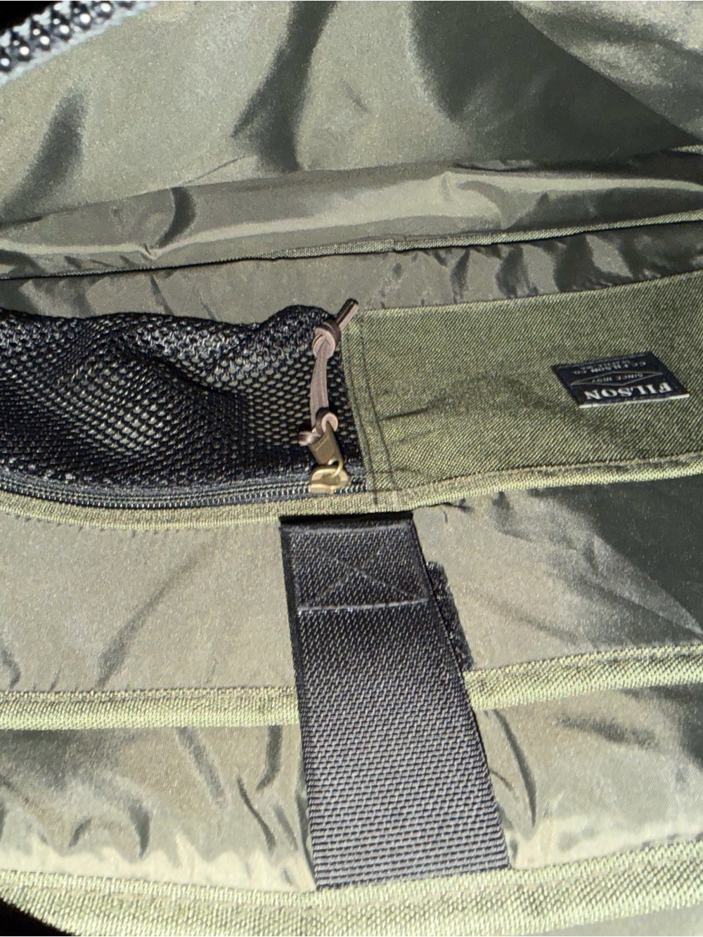 Filson Dryden Briefcase Otter Green 1000D Nylon Laptop Bag - Picture 6 of 9